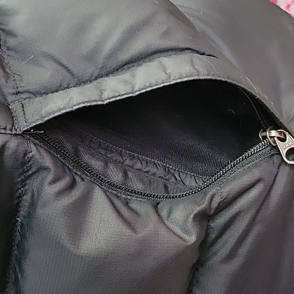 North Face 700 Goose Down Filled Puffer Black Size Small - Picture 8 of 16